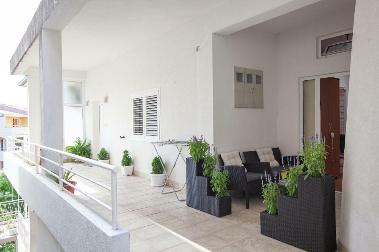 Apartments R Makarska Zewnętrze zdjęcie